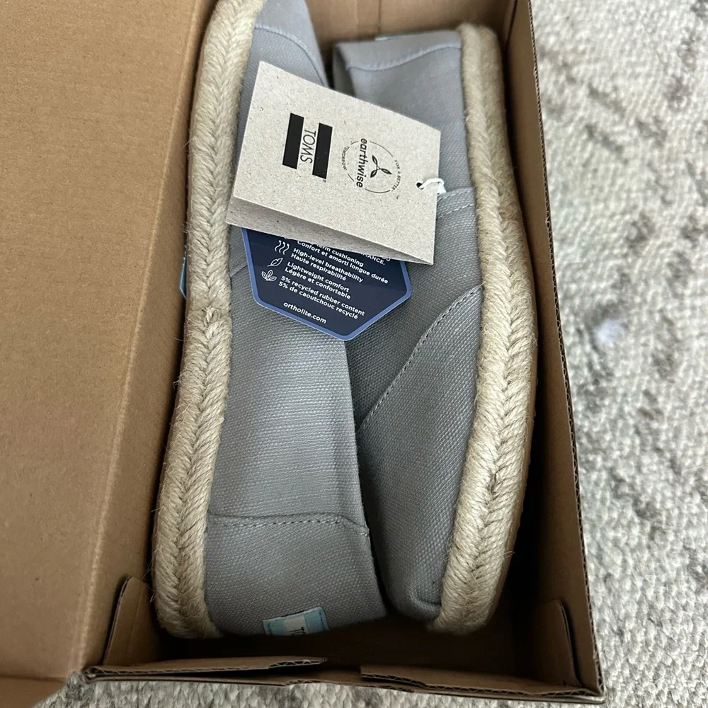 BNWT! TOMS Alpargata Rope Espadrille Slip-On - Women's 7.5